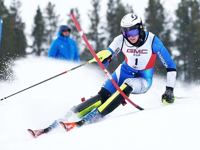 J kertesz knight ab can mt norquay fis jan 17 2022 photo malcolm carmichael v1675119396